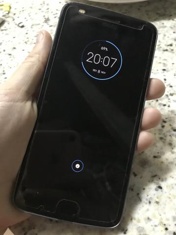 Moto z2 play