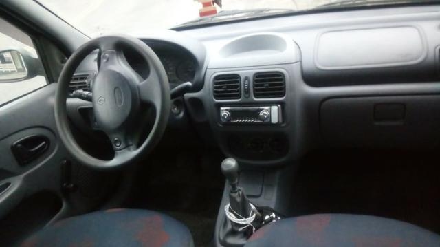 Vendo Clio RL 1.0 8V. ano 2000 - Foto 8