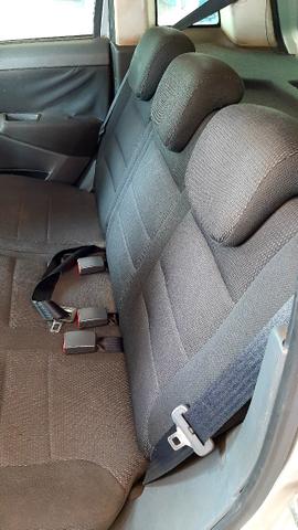 Fiat Idea 1.4 Flex/GNV em ótimo estado - Foto 6