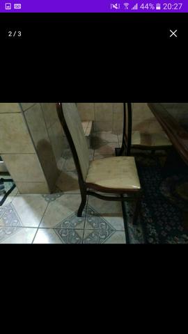 Mesa de jantar de madeira - Foto 2