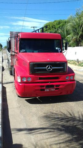 Vende-se ou troca-se caminhão.68 mil.1218 leia