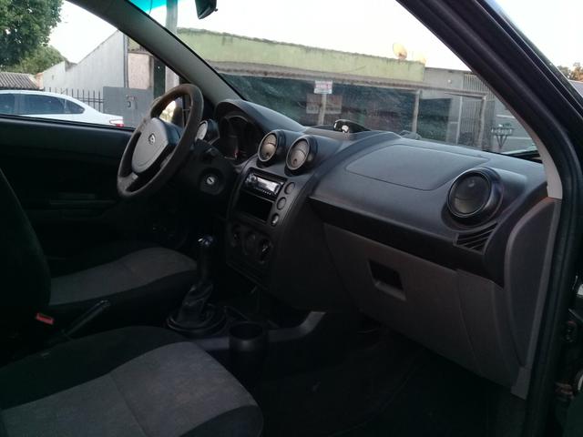 Vendo Ford fiesta 10/11 ( aceito moto)
