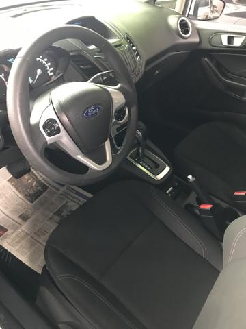 Ford New Fiesta 2017 AUTOMÁTICO 1.6 - Aceito Trocas- Carro impecável - Foto 4