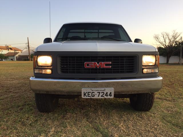 Vendo ou troco Gmc 3500 hd 2001