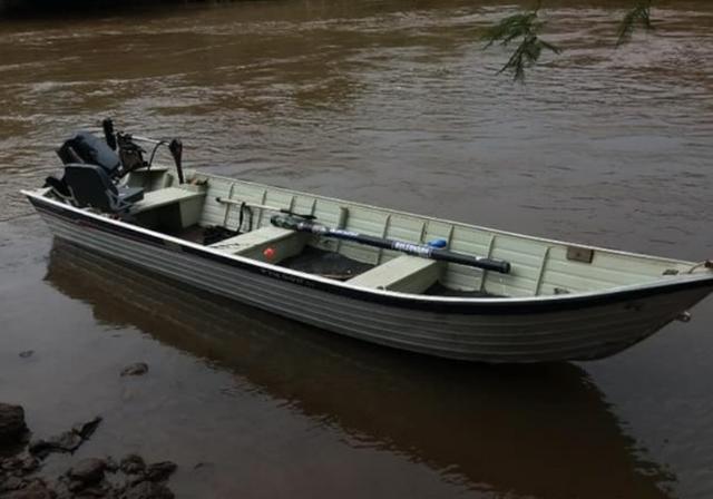 Vendo Barco + Motor + Carreta - Foto 3