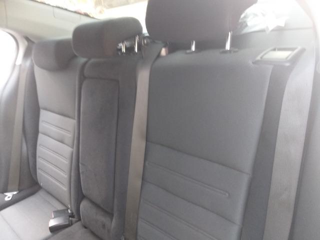 Honda city ano 13/14 branco - Foto 5