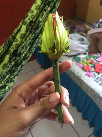 Linda caneta em formato de rosas - Foto 3