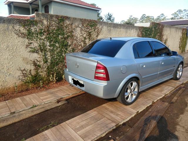 Astra sedã - Foto 11