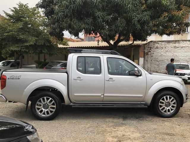 Nissan Frontier SL 13/14 4x4 - Foto 6