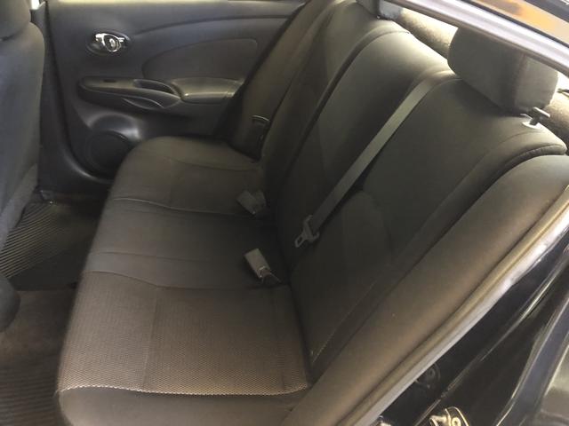 Nissan Versa SL 1.6 2014 - Foto 10