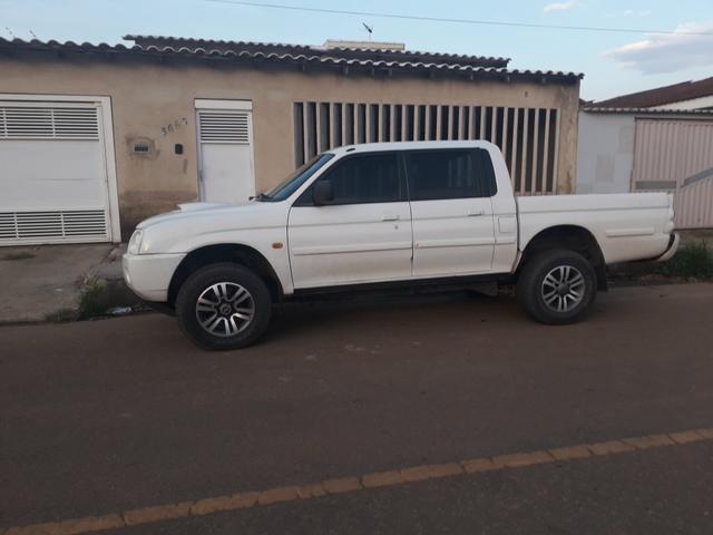 L200 outdoor