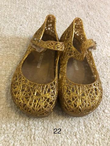 Sapato infantil 4 por R$ 50,00 - Foto 3