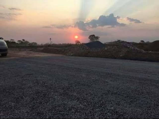 Lote 200m2 com pagamento super facilitado - Foto 4