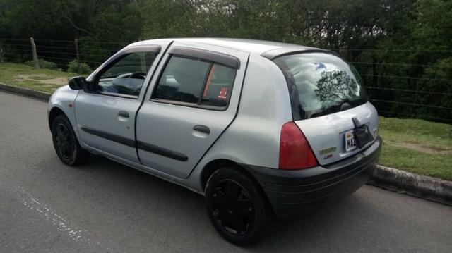 Vendo Clio RL 1.0 8V. ano 2000 - Foto 12