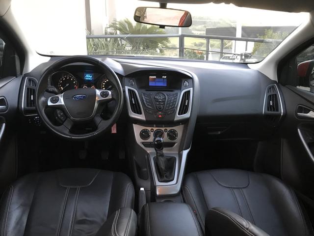 Ford Focus SE Manual 2015 - Foto 8