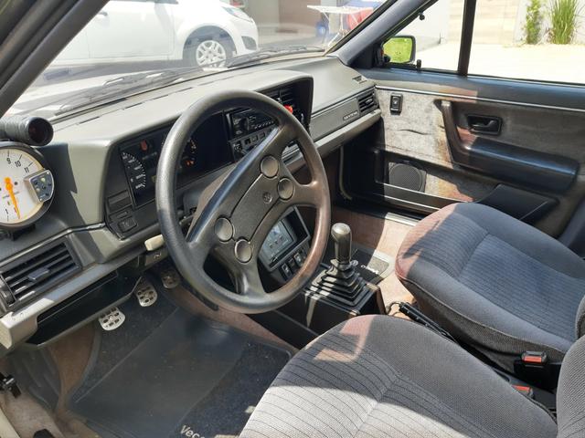 Vendo Santana 2.0 Completo Turbo ano 1989 - Foto 3