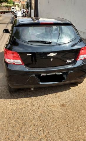 Onix preto 1.0 2013 completo LT - Foto 3
