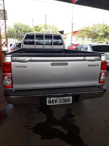 Vende-se HILUX CABINE SIMPLES - Foto 4