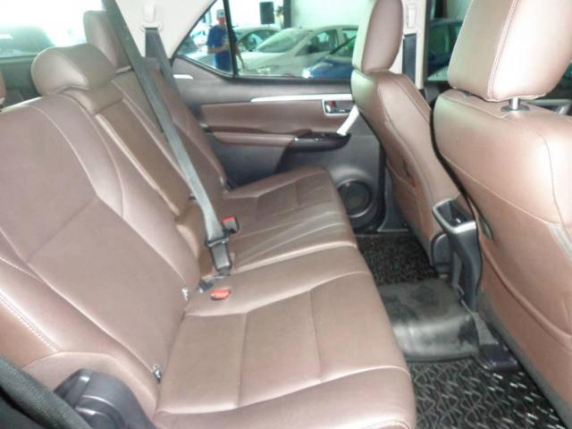 Toyota Hilux SW4 SW4 2.8 SRX AUT. 4X4 7 LUGARES - Foto 19