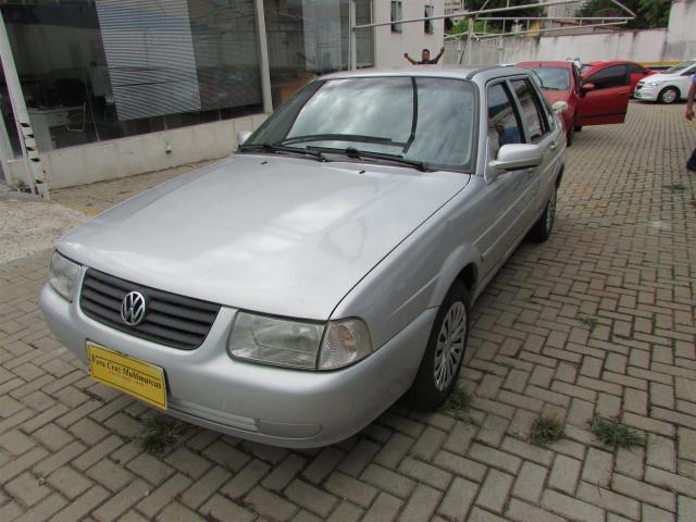 VOLKSWAGEN SANTANA 2004/2004 1.8 MI 8V GASOLINA 4P MANUAL
