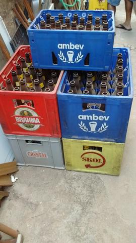 5 caixas de cervejas vasia vendo - Foto 6