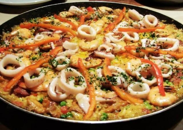 Paella de frutos do mar ?