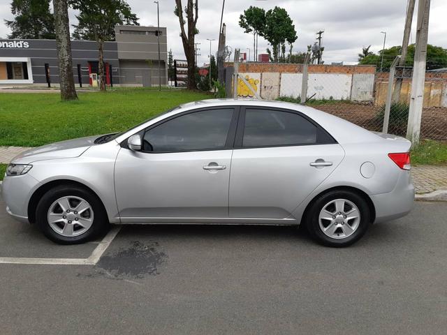 Kia Cerato Ex3 1.6 16v manual ano 11/11 - Foto 6