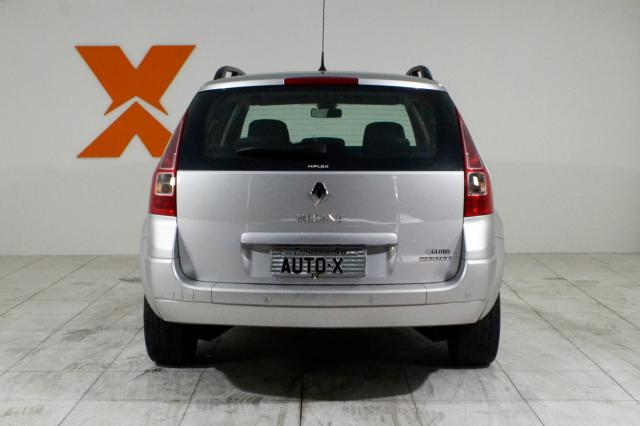 Renault Megane Grand Tour Dynam. Hi-Flex 1.6 16V - Prata - 2012 - Foto 5