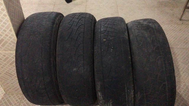 Vendo 11 pneus aro 17 camioneta