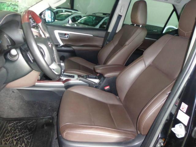 Toyota Hilux SW4 SW4 2.8 SRX AUT. 4X4 7 LUGARES - Foto 6