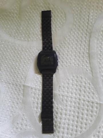 Relógio novo preto da marca skmei