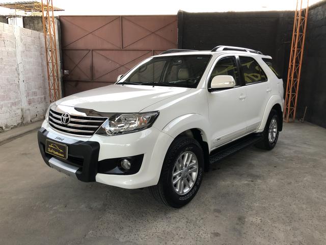 Toyota Hilux SW4 2015/2015 Flex 2.7 Automática 7 Lugares Extra !!! - Foto 3