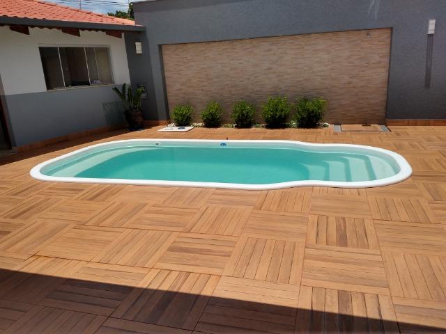 Excelente casa com piscina no bairro valparaiso em patos de minas/mg