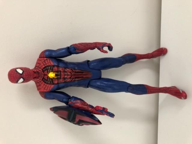 Boneco homem aranha marvel que fala