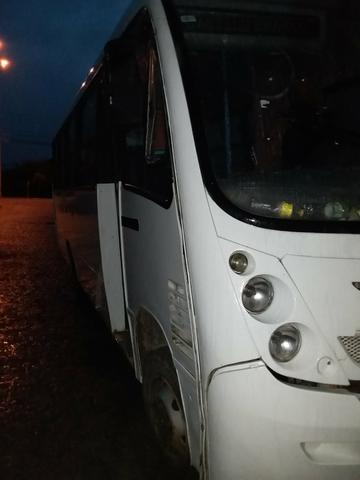 Micro ônibus MB 812 2007