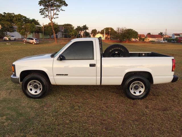 Vendo ou troco Gmc 3500 hd 2001 - Foto 5