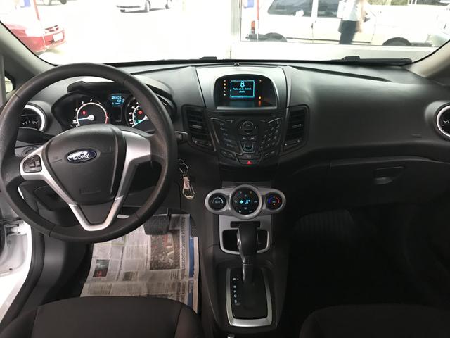 Ford New Fiesta 2017 AUTOMÁTICO 1.6 - Aceito Trocas- Carro impecável - Foto 5