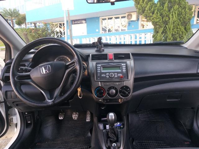 Honda city ano 13/14 branco - Foto 4