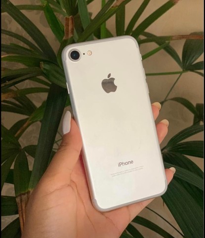 iPhone 7 silver 