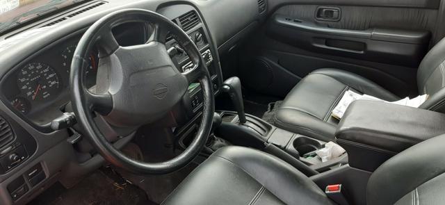 Vendo Jipe Nissan 4x4 - Foto 10