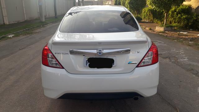 Nissan Versa Unique - Foto 2