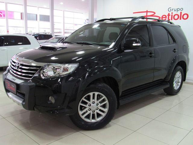Hilux SW4 SRV D4-D 4x4 3.0 TDI Dies. Aut