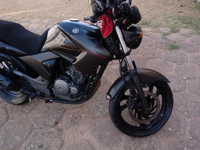 Moto fazer edicão limitada - Foto 4