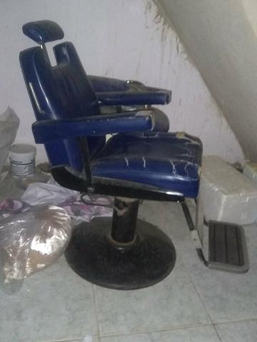 Urgente :vendo essa Cadeira de barbeiro