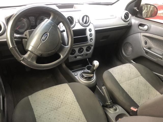 Fiesta hatch 1.0 Completo 2014 GNV - Foto 6