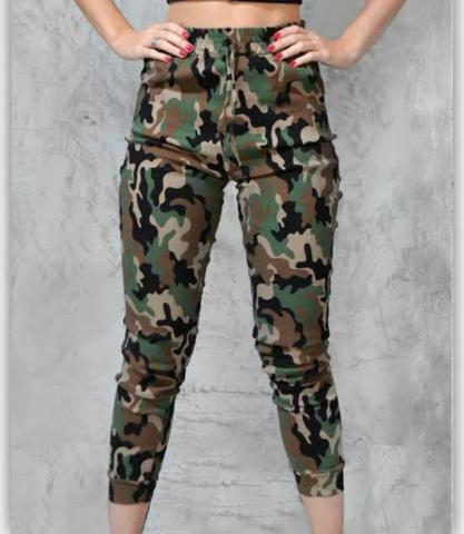 Moda Militar Feminina