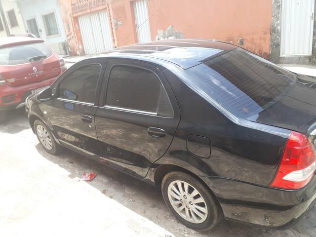Vendo um Toyota etios 1.5