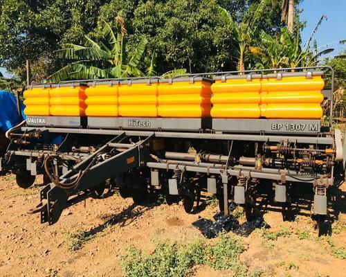 Plantadeira VALTRA