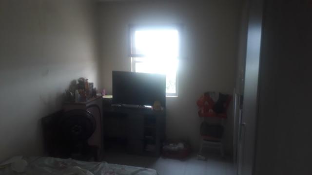 Vendo uma casa em Itacaranha bem arejada com ótima localização - Foto 2