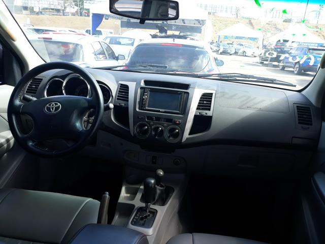 Hilux 4x4 turbo Srv 3.0 aut - Foto 3